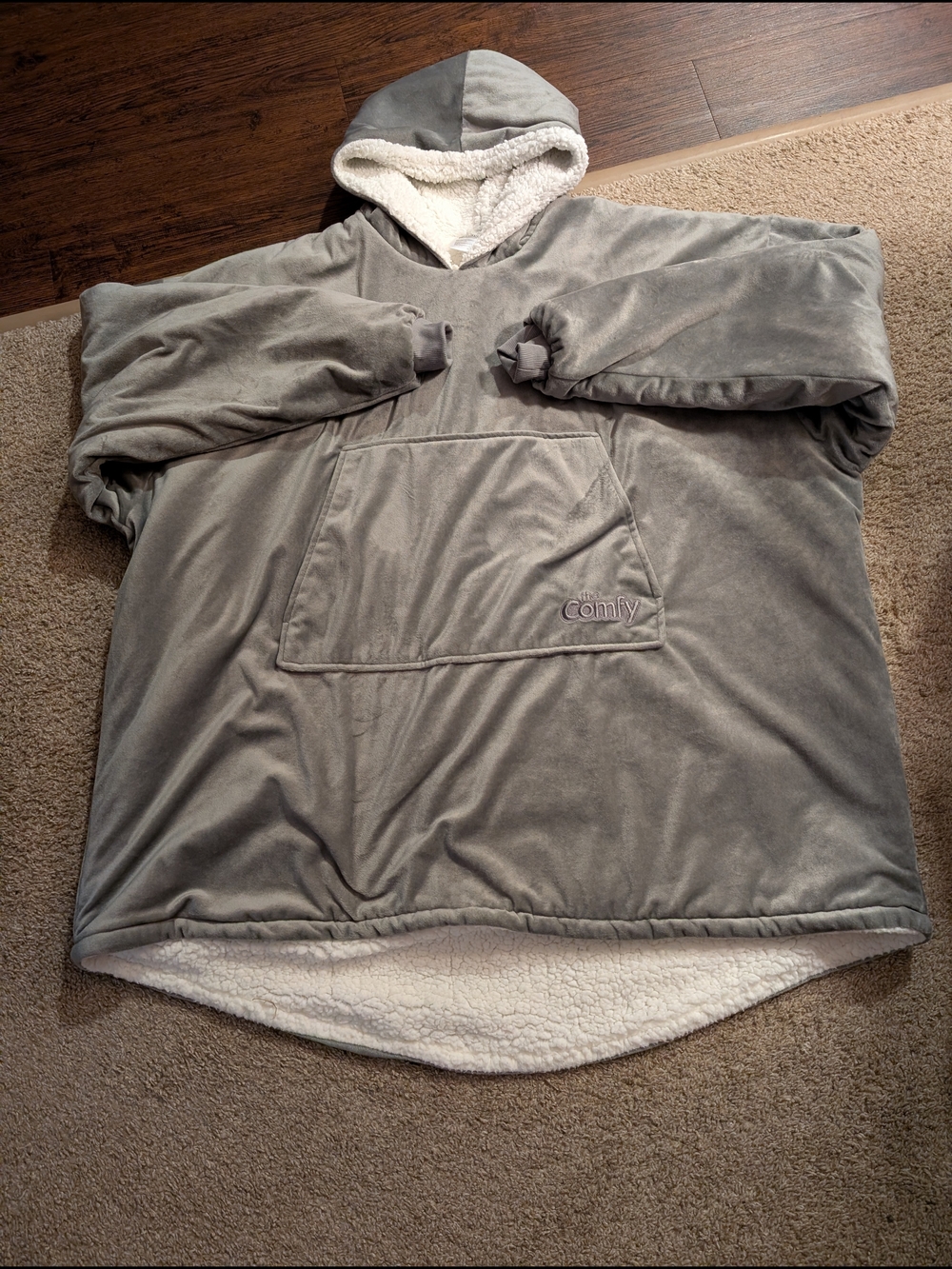 Comfy Oversized Gray Hooded Sweater with Sherpa Lining